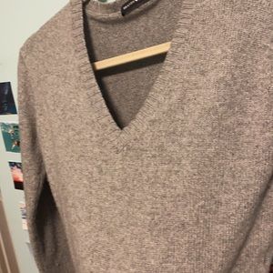 COPY - V neck brandy Melville sweater (RARE)